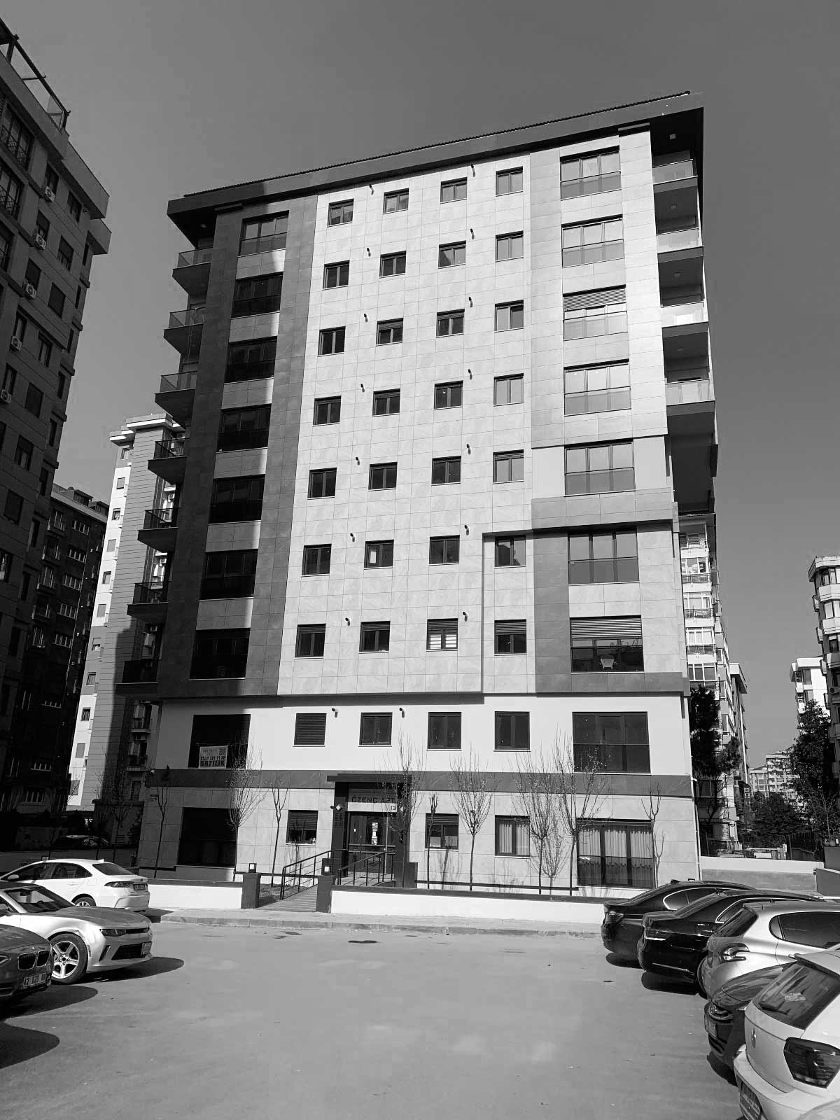 Özenç Apartmanı